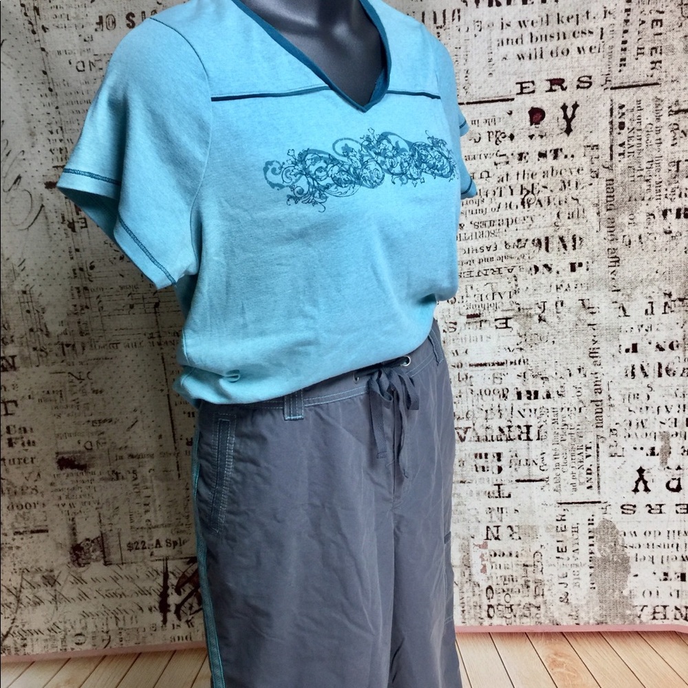 Teal & Gray Activewear Capris and Top Jogger